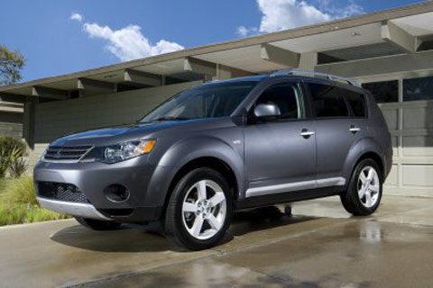 Mitsubishi Motors launched the new Outlander in U.S. The 2007 Outlander 