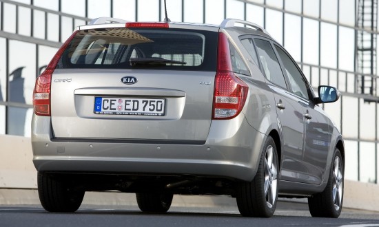 The 2010 Kia Cee'd range will make its world premier at the Frankfurt Motor 