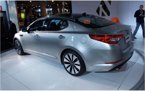 http://carbl.com/im/2010/03/2011-kia-optima-9-560x350.jpg