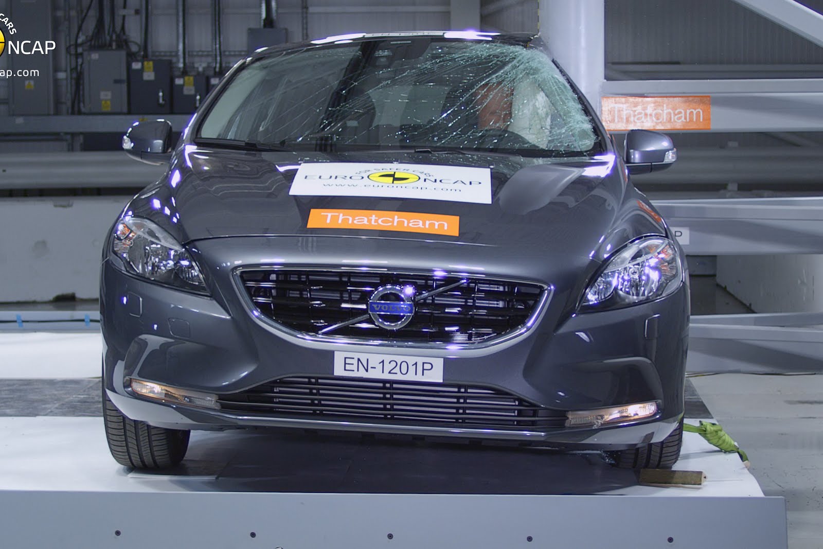 Volvo v40 2012 EURONCAP